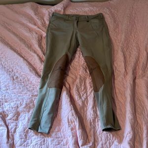 28 L Romfh showing breeches